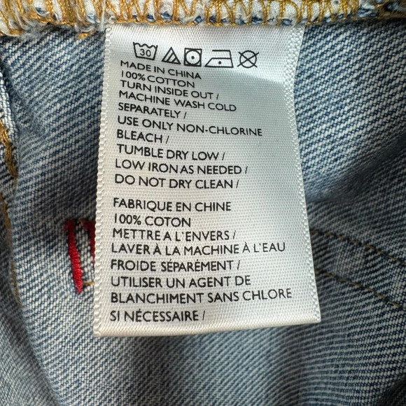 BDG Essential Mid Rise Cut Off Jean Shorts Womens Size 27 Light Wash - Picture 4 of 10